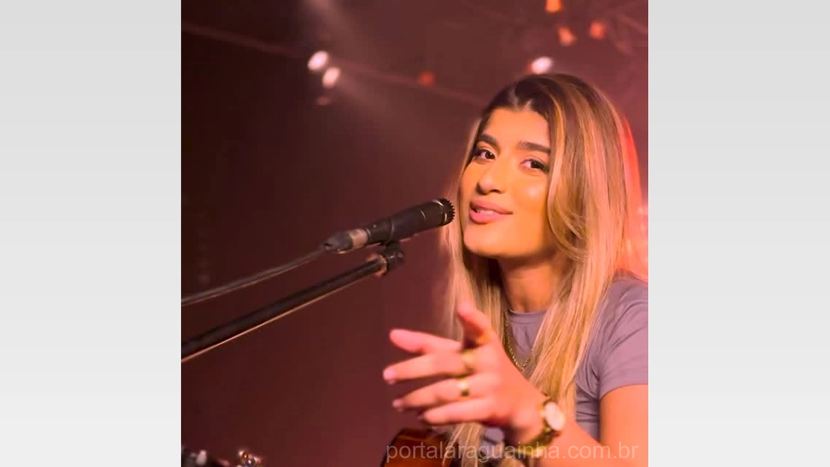 Talento Musical de Mato Grosso Conquista a Web com Voz E violão por Verônica