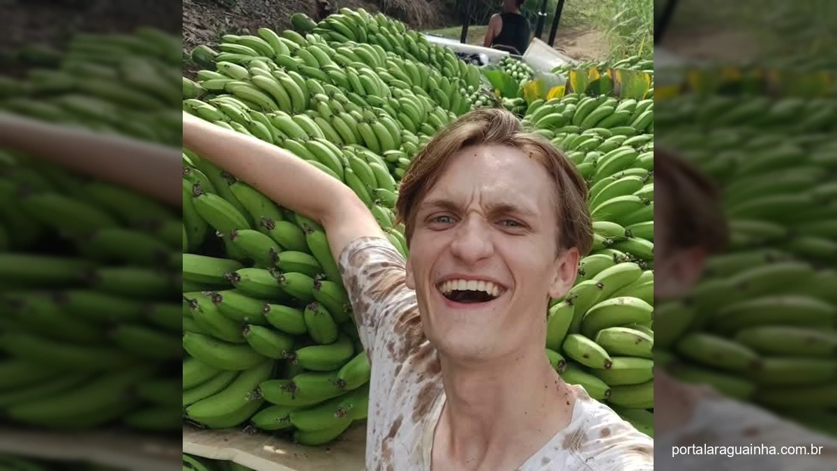 Aventura na Lavoura: Descarregando Toneladas de Banana com Bom Humor!