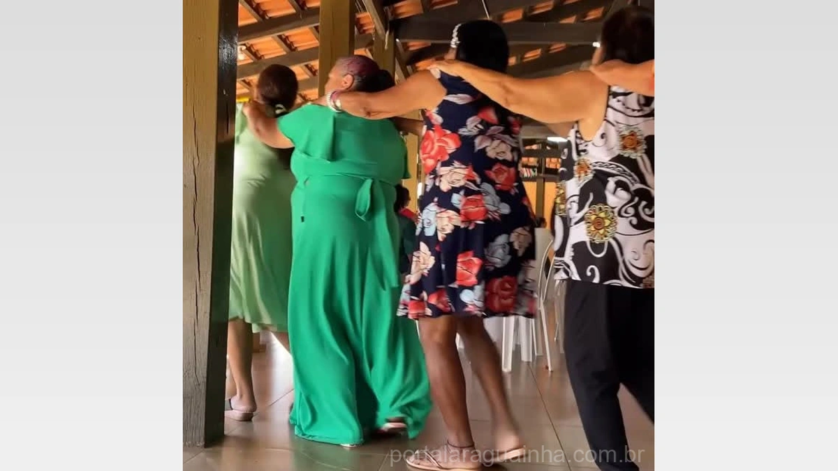 Contagiante! Arraiá da Saúde em Alto Araguaia Põe a Melhor Idade Para Dançar e Celebra a Vida