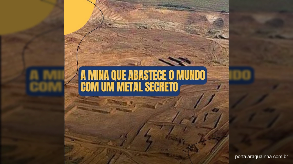 Vista aérea da maior mina de Nióbio em Araxá, Minas Gerais, mostrando as grandes escavações na terra.